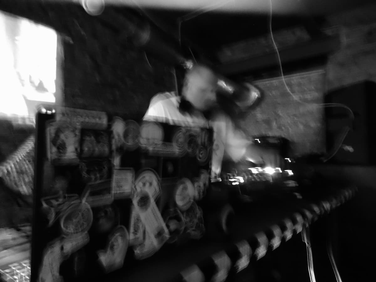 10/12DJ'S